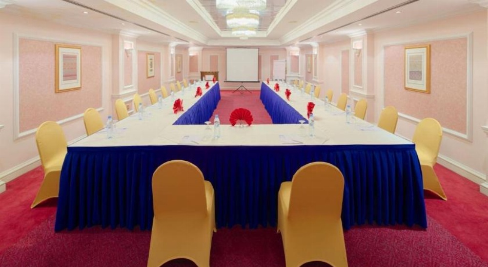 Riviera Hotel Image 13